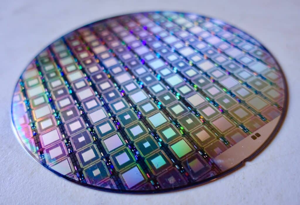 A_Wafer_of_the_Latest_D-Wave_Quantum_Computer